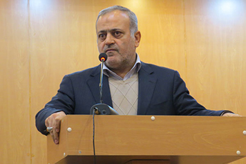 طرح هر نوع اختلافی با هر زبانی و از هر جایگاهی در حال حاضر به ایران لطمه می‌زند