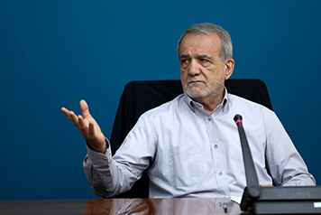 همه برای رفع مسائل کشور وارد میدان شوند
